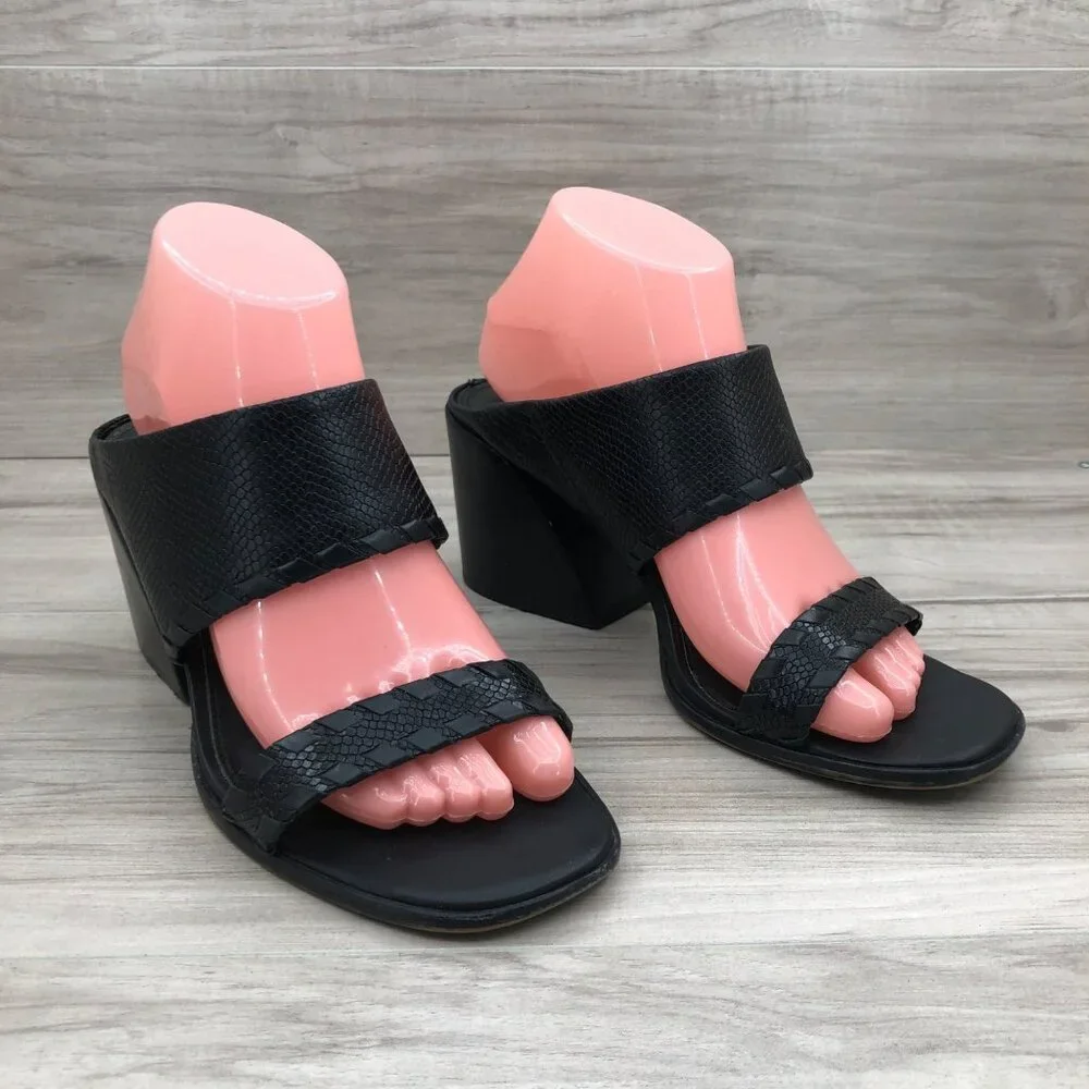 Vince Camuto Sandals Womens 8M Kafinny Black Leather Slip On Shoes